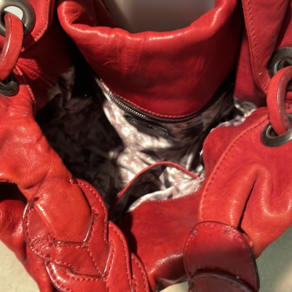 Junior Drake soft Deep Red Leather handbag - Picture 2 of 11